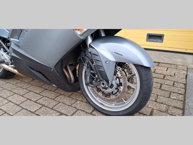 kawasaki - gtr-1400