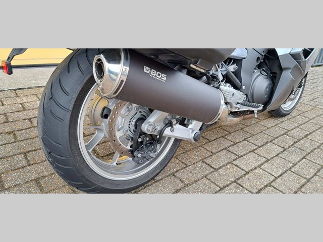 kawasaki - gtr-1400