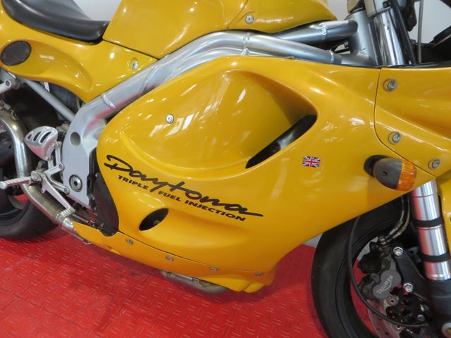 triumph - daytona-t--595
