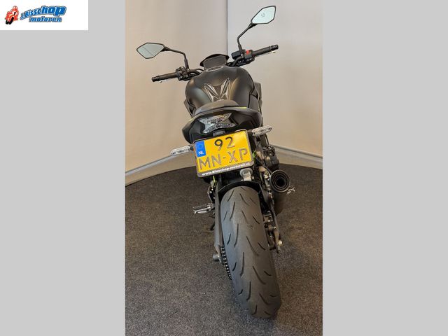 kawasaki - z900