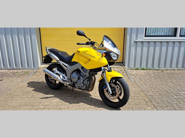 yamaha - tdm-900