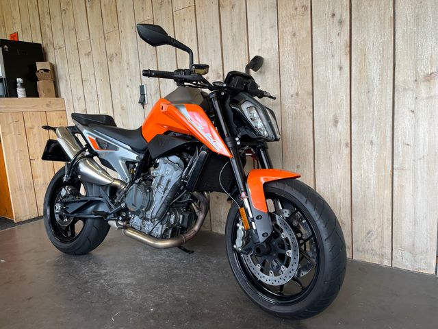 ktm - 790-duke