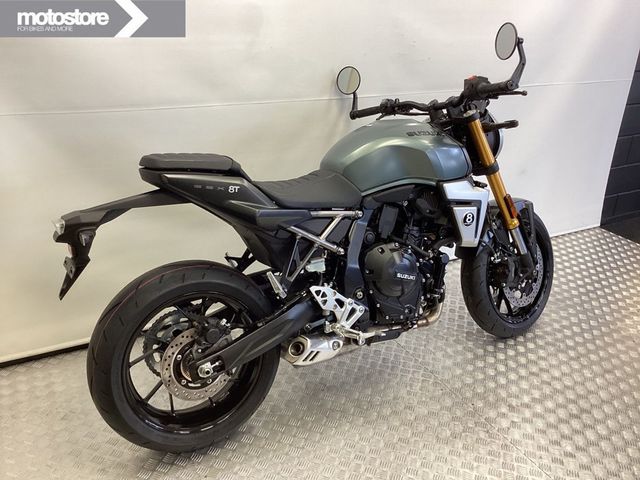suzuki - gsx-8t