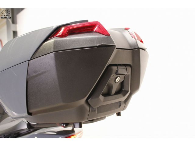 yamaha - tmax-tech-max