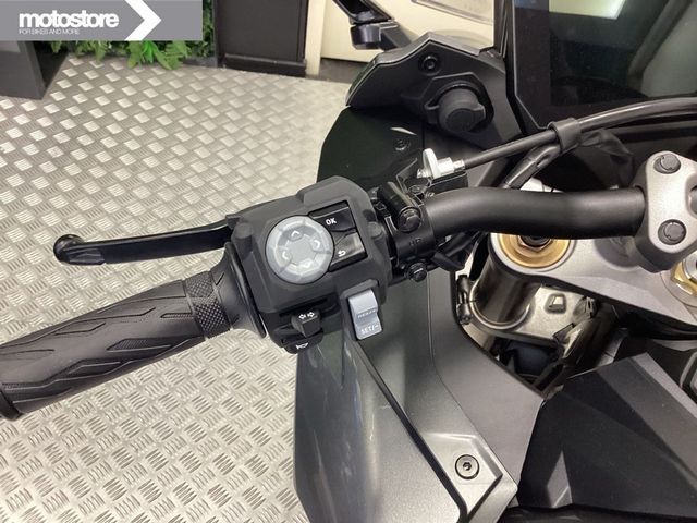 suzuki - gsx-s-1000-gt