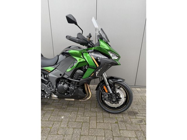 kawasaki - versys-1100-se