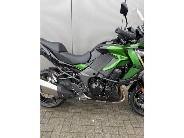 kawasaki - versys-1100-se