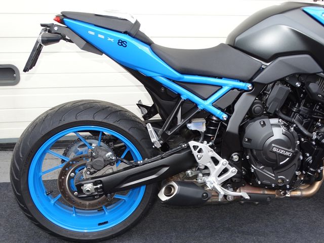suzuki - gsx-8s
