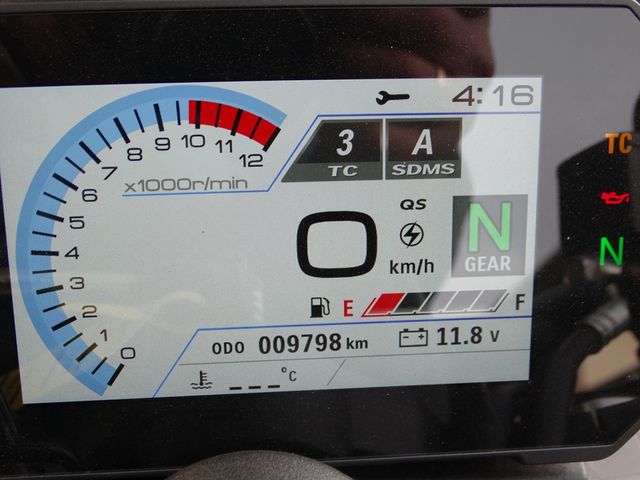 suzuki - gsx-8s
