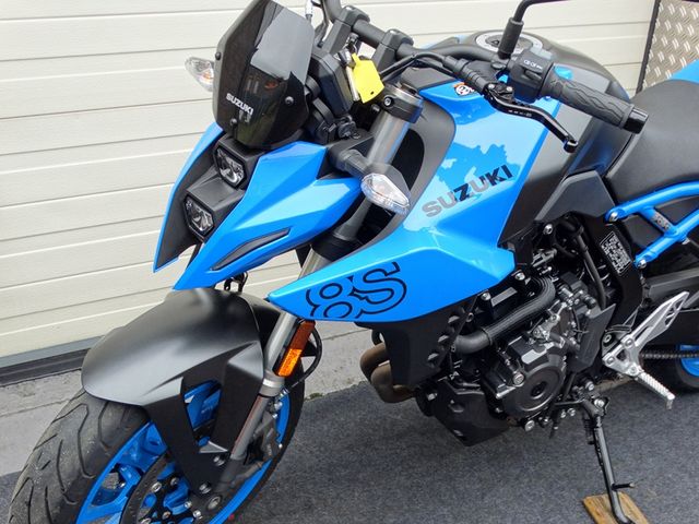 suzuki - gsx-8s
