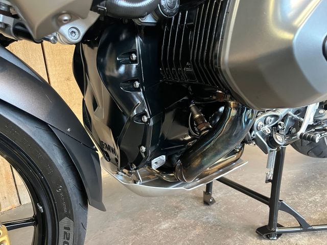 bmw - r-1250-gs