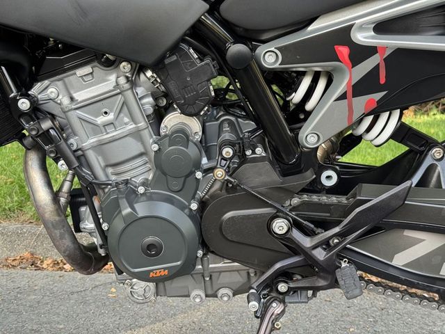 ktm - 790-duke
