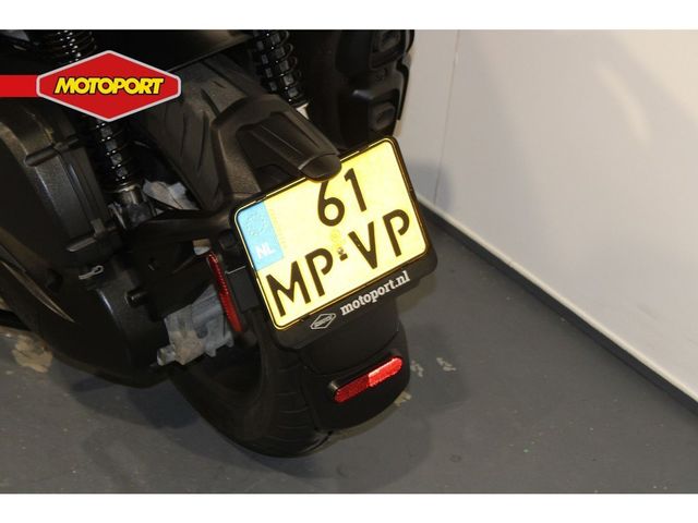 piaggio - beverly-400