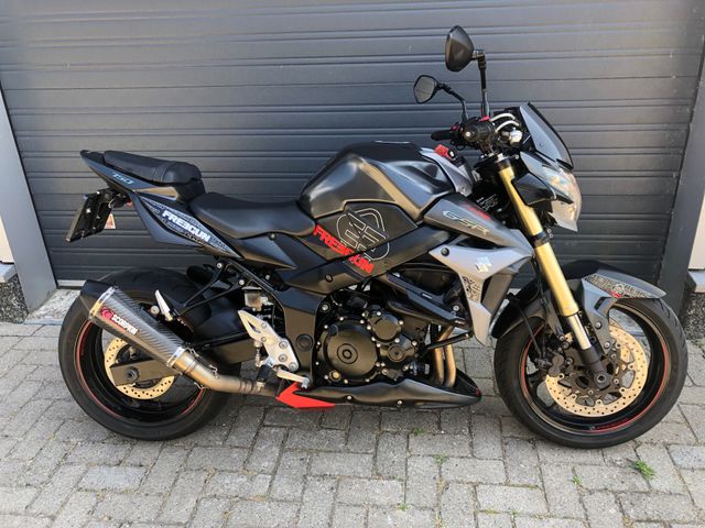 suzuki - gsr-750-a