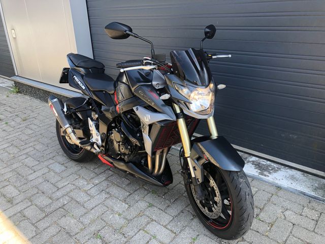 suzuki - gsr-750-a
