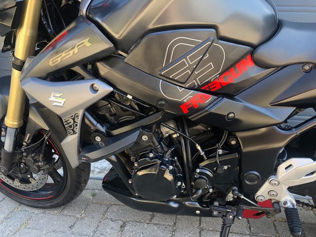 suzuki - gsr-750-a