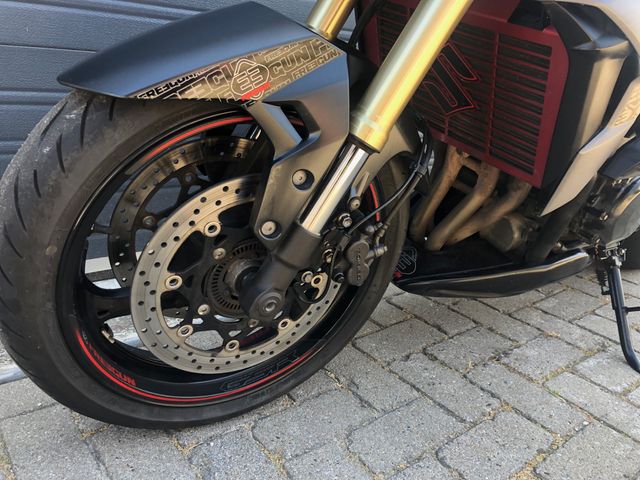 suzuki - gsr-750-a