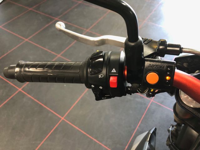 suzuki - gsr-750-a