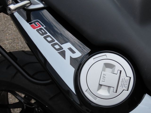 bmw - f-800-r