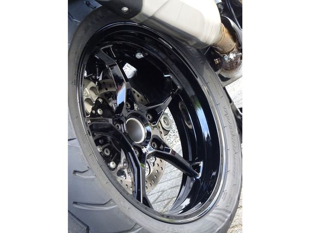 bmw - r-1300-gs-triple-black