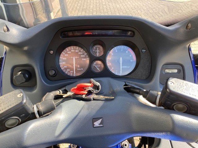 honda - st-1100-pan-european