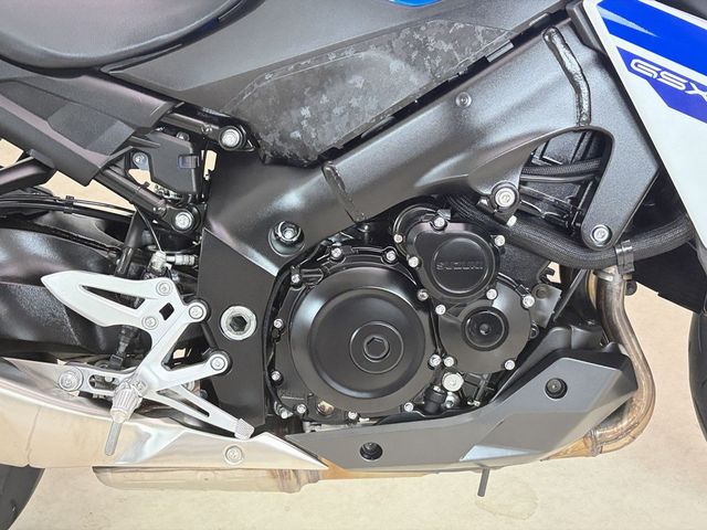 suzuki - gsx-s-950