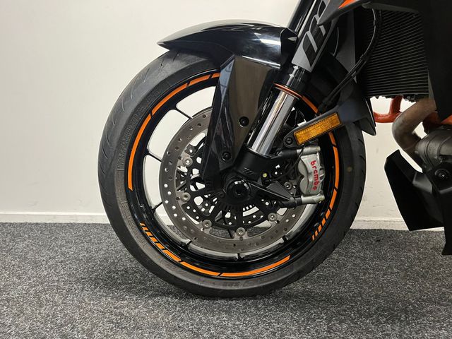 ktm - 1290-super-duke-gt
