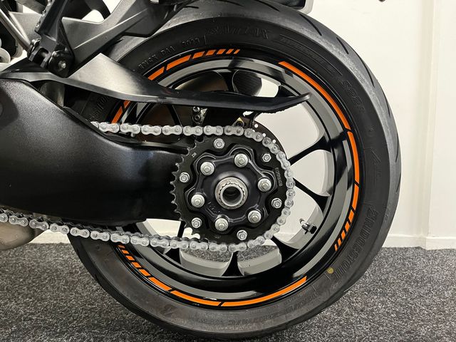 ktm - 1290-super-duke-gt