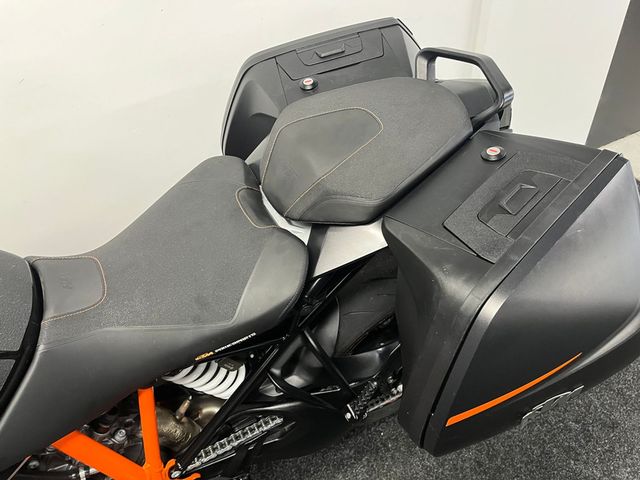 ktm - 1290-super-duke-gt