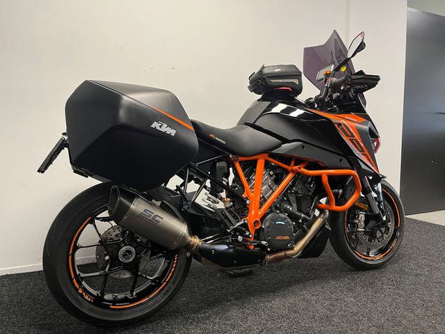 ktm - 1290-super-duke-gt
