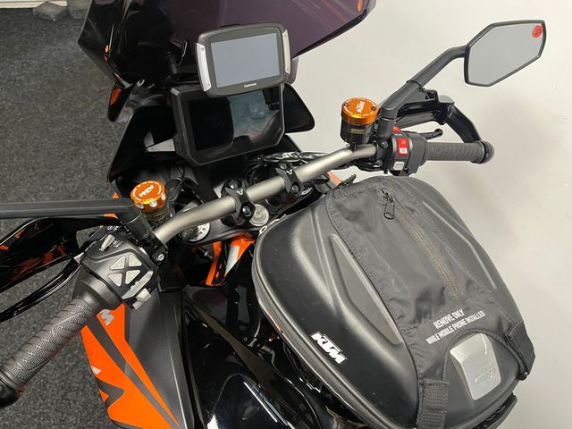 ktm - 1290-super-duke-gt