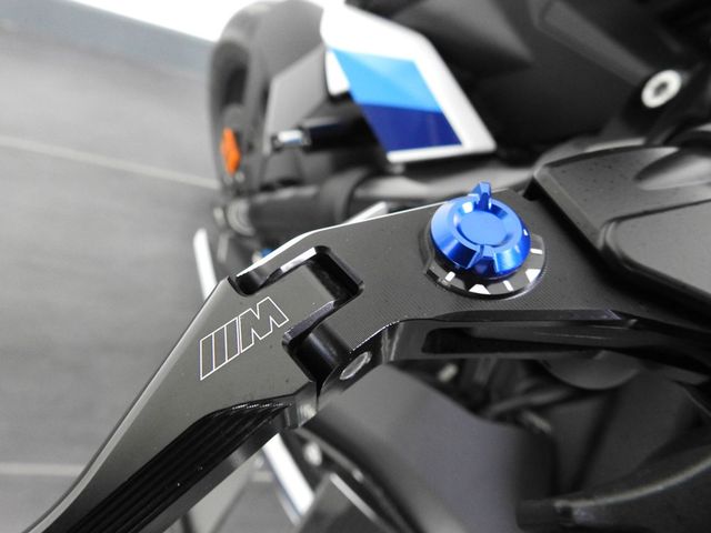 bmw - m-1000-r