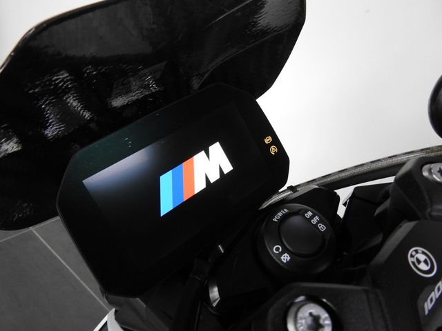bmw - m-1000-r