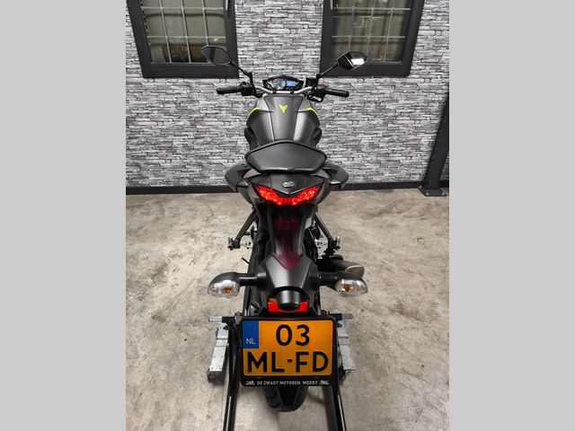 yamaha - mt-03