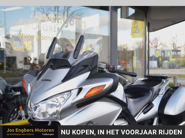 honda - st-1300-pan-european-c-abs