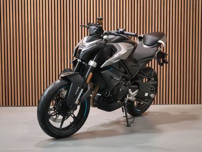 CFMOTO 450 NK – foto 4