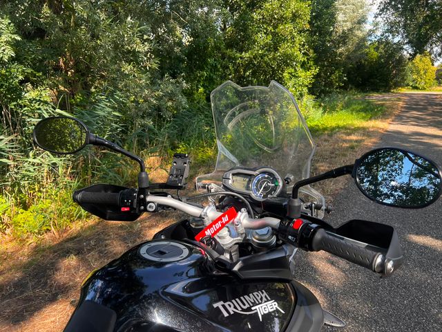 triumph - tiger-800