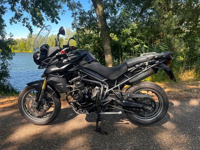triumph - tiger-800