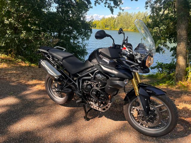 triumph - tiger-800