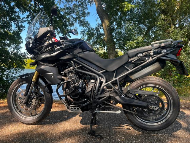 triumph - tiger-800