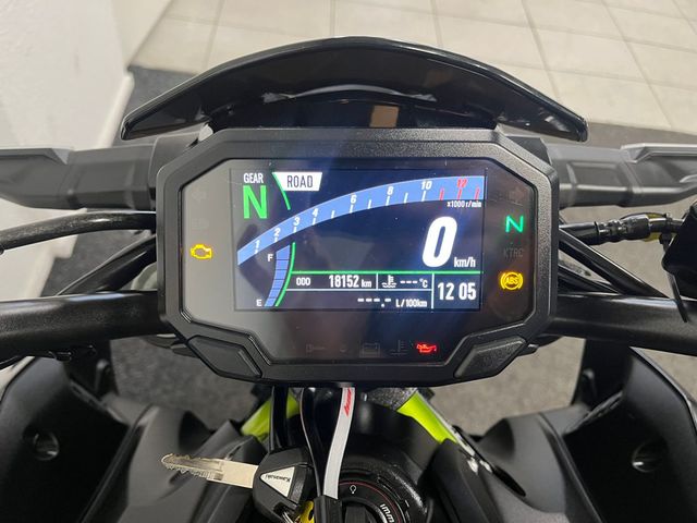 kawasaki - z900