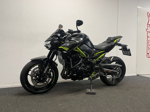 kawasaki - z900