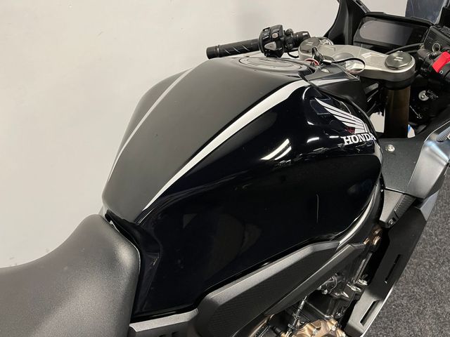 honda - cbr-650-r