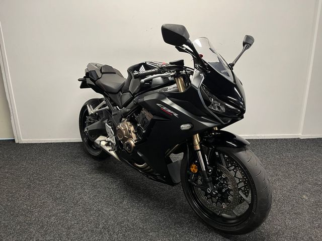 honda - cbr-650-r