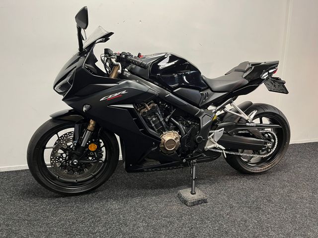 honda - cbr-650-r