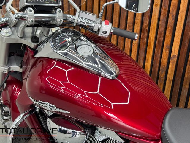 suzuki - m-1800-r-intruder