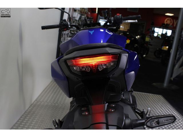 yamaha - mt-09-y-amt