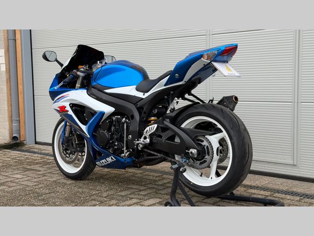 suzuki - gsx-r-600