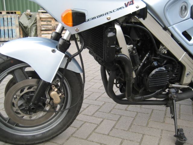 honda - vfr-750-f