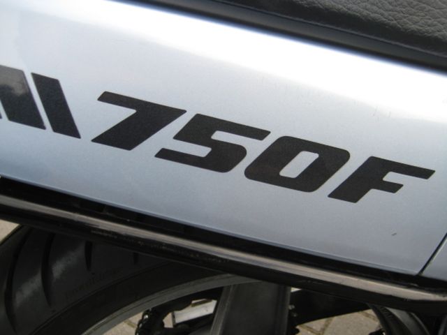honda - vfr-750-f